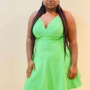 Size multiple, color green